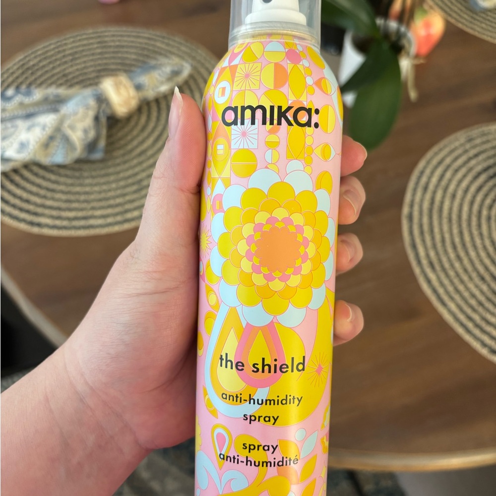 Amika The Shield Spray in Yellow and Pink